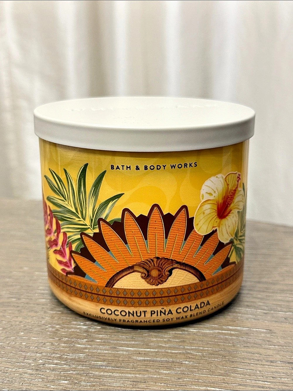 Bath & Body Works Coconut Piña Colada 3-Wick Candle